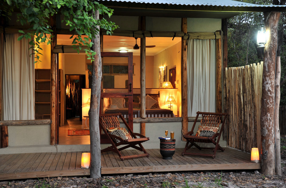 Отель The Hide Safari Camp Dete Экстерьер фото