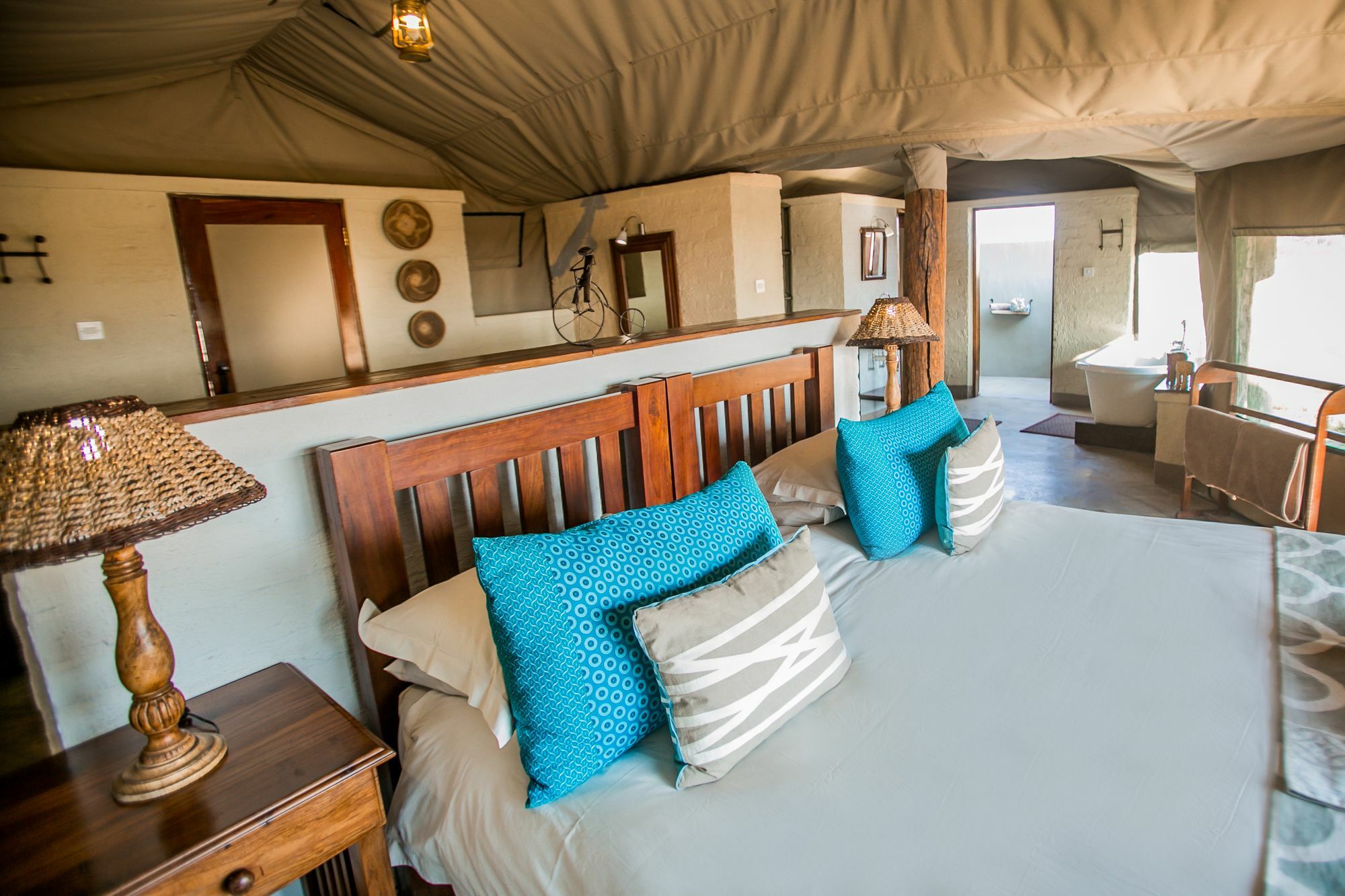 Отель The Hide Safari Camp Dete Экстерьер фото